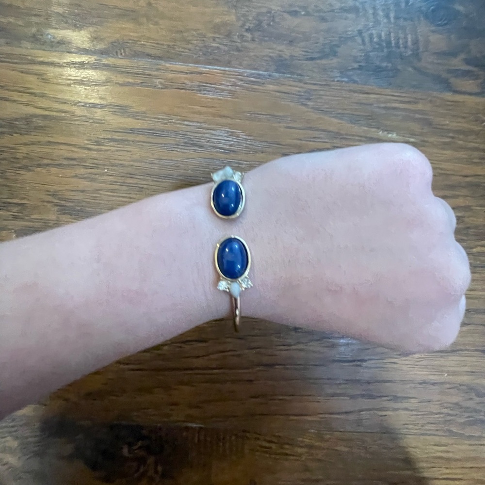 Elegant Blue and Gold Women's Bracelet